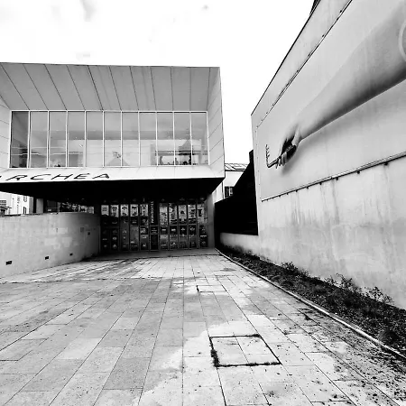 Moderne & Sweet Roissy / Cdg / Paris / Asterix / Parc Expo Louvres